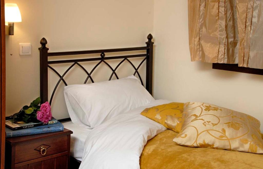 Dryas Guesthouse Polydrosos Rum bild